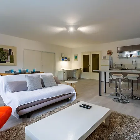 Au Bord Du Rempart - Proche Cathédrale Notre Dame *